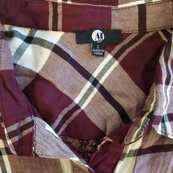 A & J Large burgundy plaid and floral button up collared shirt. - Picture 2 of 7